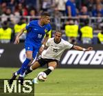 08.06.2025, Fussball UEFA Nations League 2024/25,  Spiel um Platz 3, Deutschland - Frankreich, in der MHP-Arena Stuttgart, v.li: Kylian Mbappe (Frankreich) gegen Thilo Kehrer (Deutschland) 