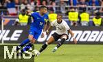 08.06.2025, Fussball UEFA Nations League 2024/25,  Spiel um Platz 3, Deutschland - Frankreich, in der MHP-Arena Stuttgart, v.li: Kylian Mbappe (Frankreich) gegen Thilo Kehrer (Deutschland) 