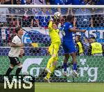08.06.2025, Fussball UEFA Nations League 2024/25,  Spiel um Platz 3, Deutschland - Frankreich, in der MHP-Arena Stuttgart, v.li: Robin Koch (Deutschland), Torwart Marc Andre ter-Stegen (Deutschland), Loic Bade (Frankreich) 
