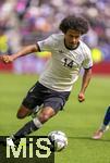 08.06.2025, Fussball UEFA Nations League 2024/25,  Spiel um Platz 3, Deutschland - Frankreich, in der MHP-Arena Stuttgart, Karim Adeyemi (Deutschland) am Ball 