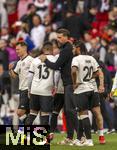 08.06.2025, Fussball UEFA Nations League 2024/25,  Spiel um Platz 3, Deutschland - Frankreich, in der MHP-Arena Stuttgart, Nach dem Spiel, v.li: Deniz Undav (Deutschland), Co-Trainer Sandro Wagner (Deutschland), Serge Gnabry (Deutschland), 