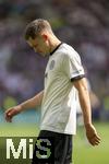 08.06.2025, Fussball UEFA Nations League 2024/25,  Spiel um Platz 3, Deutschland - Frankreich, in der MHP-Arena Stuttgart, Florian Wirtz (Deutschland) nachdenklich 