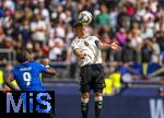 08.06.2025, Fussball UEFA Nations League 2024/25,  Spiel um Platz 3, Deutschland - Frankreich, in der MHP-Arena Stuttgart, re. Josua Kimmich (Deutschland) Kopfball.
