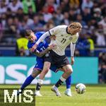 08.06.2025, Fussball UEFA Nations League 2024/25,  Spiel um Platz 3, Deutschland - Frankreich, in der MHP-Arena Stuttgart, v.li: Lucas Hernandez (Frankreich) gegen Nick Woltemade (Deutschland) 