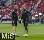 08.06.2025, Fussball UEFA Nations League 2024/25,  Spiel um Platz 3, Deutschland - Frankreich, in der MHP-Arena Stuttgart, v.li: Torwarttrainer Stefan Wessels (Deutschland) und Torwart Alexander Nbel (Deutschland) beim Aufwrmen.