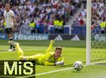 08.06.2025, Fussball UEFA Nations League 2024/25,  Spiel um Platz 3, Deutschland - Frankreich, in der MHP-Arena Stuttgart, Torwart Marc Andre ter-Stegen (Deutschland) schaut dem Ball hinterher.