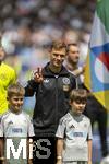08.06.2025, Fussball UEFA Nations League 2024/25,  Spiel um Platz 3, Deutschland - Frankreich, in der MHP-Arena Stuttgart, Josua Kimmich (Deutschland) winkt 