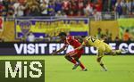 21.06.2025, FIFA Club World Cup 2025, Gruppe C, FC Bayern Mnchen - CA Boca Juniors, im Hard-Rock-Stadium in Miami, Florida (USA),  v.li: Kingsley Coman (FC Bayern Mnchen) gegen Alan VELASCO (Boca Juniors) 