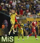 21.06.2025, FIFA Club World Cup 2025, Gruppe C, FC Bayern Mnchen - CA Boca Juniors, im Hard-Rock-Stadium in Miami, Florida (USA),  v.li: Rodrigo BATTAGLIA (Boca Juniors) gegen Leon Goretzka (FC Bayern Mnchen) 