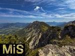 21.06.2025, Wandern im Allgu bei Oberjoch, Ausblick vom Berg Iseler zum Iseler Grat und Wannenjoch,  Er ist der Hausberg von Oberjoch und Bad Hindelang. 