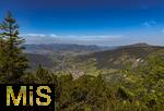 21.06.2025, Wandern im Allgu bei Oberjoch, auf dem Wanderweg zum Berg Iseler sieht man im Tal die Stadt Bad Hindelang.  