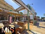 23.06.2025,  Beliebtes Reiseziel der Deutschen, Mallorca. Hier in Cala Ratjada, Der Eingangsbereich vom Restaurant-Bar Sharkys in Cala Ratjada, die Sportsbar von Goodbye Deutschland-Star Steff Jerkel (VOX, die Auswanderer).