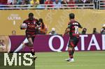 29.06.2025, FIFA Club World Cup 2025, Achtelfinale, CR Flamengo Rio de Janeiro - FC Bayern Mnchen, im Hard Rock Stadium (Miami Gardens, FL), v.li: GERSON (Flamengo) Torjubel mit Giorgian DE ARRASCAETA  (Flamengo).