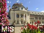 29.6.2025, Meran in Sdtirol, Italien. Das Kurhaus in der Stadtmitte.