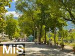 29.6.2025, Meran in S�dtirol, Italien. Innenstadt Meran, Fussg�ngerpromenade an der Passer