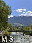 29.6.2025, Meran in S�dtirol, Italien. Innenstadt Meran, Br�cke �ber die Passer