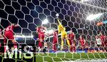 04.07.2025, UEFA Frauen-Europameisterschaft 2025 in der Schweiz. Spieltag 1, Vorrunde, Deutschland - Polen, im Kybunpark (St. Gallen, Schweiz). mitte: Torfrau Kinga Szemik (Polen) 