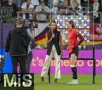 04.07.2025, UEFA Frauen-Europameisterschaft 2025 in der Schweiz. Spieltag 1, Vorrunde, Deutschland - Polen, im Kybunpark (St. Gallen, Schweiz).  mitte: Lea Wagner (TV-Moderatorin)