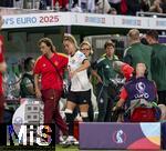 04.07.2025, UEFA Frauen-Europameisterschaft 2025 in der Schweiz. Spieltag 1, Vorrunde, Deutschland - Polen, im Kybunpark (St. Gallen, Schweiz). Muss mit einer schweren Knieverletzung ausgewechselt werden, Giulia Gwinn (Deutschland) 