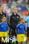 04.07.2025, UEFA Frauen-Europameisterschaft 2025 in der Schweiz. Spieltag 1, Vorrunde, Deutschland - Polen, im Kybunpark (St. Gallen, Schweiz). Giulia Gwinn (Deutschland) bei der Hymne
