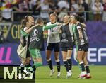 04.07.2025, UEFA Frauen-Europameisterschaft 2025 in der Schweiz. Spieltag 1, Vorrunde, Deutschland - Polen, im Kybunpark (St. Gallen, Schweiz). Schlussjubel der Deutschen nach dem Spiel, Giovanna Hoffmann (Deutschland), Torhterin Stina Johannes (Deutschland), Selina Cerci (Deutschland), Giovanna Hoffmann (Deutschland), Sophia Kleinherne (Deutschland), 