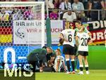 04.07.2025, UEFA Frauen-Europameisterschaft 2025 in der Schweiz. Spieltag 1, Vorrunde, Deutschland - Polen, im Kybunpark (St. Gallen, Schweiz). Giulia Gwinn (Deutschland) muss wegen einer Verletzung am Boden behandelt werden.