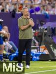 04.07.2025, UEFA Frauen-Europameisterschaft 2025 in der Schweiz. Spieltag 1, Vorrunde, Deutschland - Polen, im Kybunpark (St. Gallen, Schweiz). Trainer Christian Wck (Deutschland) an der Seitenlinie 