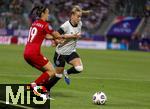 04.07.2025, UEFA Frauen-Europameisterschaft 2025 in der Schweiz. Spieltag 1, Vorrunde, Deutschland - Polen, im Kybunpark (St. Gallen, Schweiz). v.li: Natalia Padilla (Polen), Giulia Gwinn (Deutschland) 