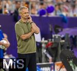 04.07.2025, UEFA Frauen-Europameisterschaft 2025 in der Schweiz. Spieltag 1, Vorrunde, Deutschland - Polen, im Kybunpark (St. Gallen, Schweiz). Trainer Christian Wck (Deutschland) an der Seitenlinie 