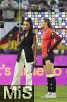 04.07.2025, UEFA Frauen-Europameisterschaft 2025 in der Schweiz. Spieltag 1, Vorrunde, Deutschland - Polen, im Kybunpark (St. Gallen, Schweiz). li: Lea Wagner (TV-Moderatorin)