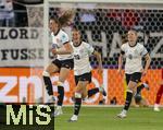 04.07.2025, UEFA Frauen-Europameisterschaft 2025 in der Schweiz. Spieltag 1, Vorrunde, Deutschland - Polen, im Kybunpark (St. Gallen, Schweiz). Torjubel Jule Brand (Deutschland) mit Klara Bhl (Deutschland) 