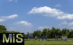 05.07.2025, Fussball 2. Bundesliga 2025/2026, 1.FC Magdeburg im Sommertrainingslager in Bad Wrishofen im Unterallgu,  Auslaufen unter weiss-blauem Himmel.