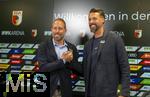07.07.2025, Fussball 1. Bundesliga 2025/2026, Trainingsauftakt FC Augsburg, Pressekonferenz in der WWK-Arena Augsburg, Vorstellung von Trainer Sandro Wagner (FC Augsburg).  v.li: Geschftsfhrer Michael Strll (FC Augsburg), Trainer Sandro Wagner (FC Augsburg) 

