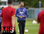 07.07.2025, Fussball 1. Bundesliga 2025/2026, Trainingsauftakt FC Augsburg, Auftakttraining an der WWK-Arena Augsburg, Trainer Sandro Wagner (FC Augsburg) 
 

