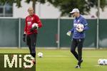 07.07.2025, Fussball 1. Bundesliga 2025/2026, Trainingsauftakt FC Augsburg, am Trainingsplatz an der WWK-Arena Augsburg, v.re: Torwart-Trainer Marco Langner (FC Augsburg), Torwart Daniel Klein (FC Augsburg)  