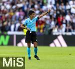 08.07.2025, UEFA Frauen-Europameisterschaft 2025 in der Schweiz. Spieltag 2, Vorrunde, Deutschland - Dnemark, im St-Jakob-Park Basel (Schweiz). Schiedsrichterin Catarina Campos  