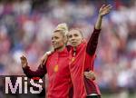 08.07.2025, UEFA Frauen-Europameisterschaft 2025 in der Schweiz. Spieltag 2, Vorrunde, Deutschland - Dnemark, im St-Jakob-Park Basel (Schweiz). Schlussjubel, v.li: Linda Dallmann (Deutschland), Elisa Sen (Deutschland)  
