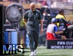 08.07.2025, FIFA Club World Cup 2025, Halbfinale, Fluminense FC - Chelsea FC, im MetLife Stadium (East Rutherford, NJ), Trainer Enzo Maresca (FC Chelsea) nachdenklich 