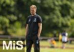 10.07.2025, Fussball 2. Bundesliga 2025/2026, Bad Wrishofen, 1.FC Magdeburg im Sommertrainingslager, Testspiel in Mindelheim (Unterallgu), FC Magdeburg - FC Zrich, Trainer Markus Fiedler (1.FC Magdeburg) nachdenklich 