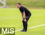 17.07.2025, Fussball 2. Bundesliga 2025/2026, Darmstadt 98 im Sommertrainingslager in Bad Wrishofen im Unterallgu, Testspiel: Darmstadt 98 - FC St.Gallen 1879, im Stadion Bad Wrishofen. Trainer Enrico Maaen (St. Gallen) in Aktion 