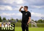 17.07.2025, Fussball 2. Bundesliga 2025/2026, Darmstadt 98 im Sommertrainingslager in Bad Wrishofen im Unterallgu, Testspiel: Darmstadt 98 - FC St.Gallen 1879, im Stadion Bad Wrishofen. Trainer Enrico Maaen (St. Gallen)