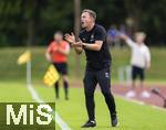 17.07.2025, Fussball 2. Bundesliga 2025/2026, Darmstadt 98 im Sommertrainingslager in Bad Wrishofen im Unterallgu, Testspiel: Darmstadt 98 - FC St.Gallen 1879, im Stadion Bad Wrishofen. Trainer Enrico Maaen (St. Gallen) in Aktion 