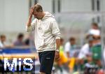 17.07.2025, Fussball 2. Bundesliga 2025/2026, Darmstadt 98 im Sommertrainingslager in Bad Wrishofen im Unterallgu, Testspiel: Darmstadt 98 - FC St.Gallen 1879, im Stadion Bad Wrishofen. Trainer Florian Kohfeldt (SV Darmstadt 98) nachdenklich 
