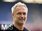 19.07.2025, UEFA Frauen-Europameisterschaft 2025 in der Schweiz. Viertelfinale, Frankreich - Deutschland, im St-Jakob-Park Basel (Schweiz). Trainer Christian Wck (Deutschland) 