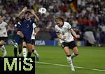 19.07.2025, UEFA Frauen-Europameisterschaft 2025 in der Schweiz. Viertelfinale, Frankreich - Deutschland, im St-Jakob-Park Basel (Schweiz). Treffer zum 1:1 v.l. Elisa De Almeida (Frankreich) gegen Sjoeke Nsken (Deutschland) 