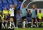 19.07.2025, UEFA Frauen-Europameisterschaft 2025 in der Schweiz. Viertelfinale, Frankreich - Deutschland, im St-Jakob-Park Basel (Schweiz). Kathrin Hendrich (Deutschland) regt sich ber ihre Rote Karte auf