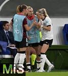 19.07.2025, UEFA Frauen-Europameisterschaft 2025 in der Schweiz. Viertelfinale, Frankreich - Deutschland, im St-Jakob-Park Basel (Schweiz). Kathrin Hendrich (Deutschland) regt sich ber ihre Rote Karte auf, 