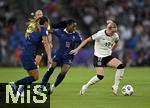 19.07.2025, UEFA Frauen-Europameisterschaft 2025 in der Schweiz. Viertelfinale, Frankreich - Deutschland, im St-Jakob-Park Basel (Schweiz). v.l. Oriane Jean-Franois (Frankreich) gegen Franziska Kett (Deutschland) 