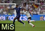 19.07.2025, UEFA Frauen-Europameisterschaft 2025 in der Schweiz. Viertelfinale, Frankreich - Deutschland, im St-Jakob-Park Basel (Schweiz). Kadidiatou Diani (Frankreich) gegen Franziska Kett (Deutschland) 