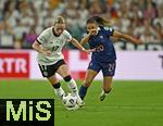 19.07.2025, UEFA Frauen-Europameisterschaft 2025 in der Schweiz. Viertelfinale, Frankreich - Deutschland, im St-Jakob-Park Basel (Schweiz). v.l. Franziska Kett (Deutschland) gegen Delphine Cascarino (Frankreich) 